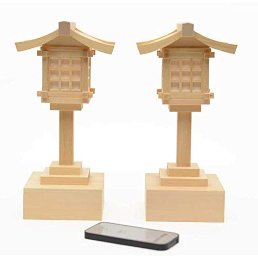 [Hiruta Buddhist altar fittings store] (Divine utensils) 1 pair of Kiso cypress Kasuga lanterns with LED remote control