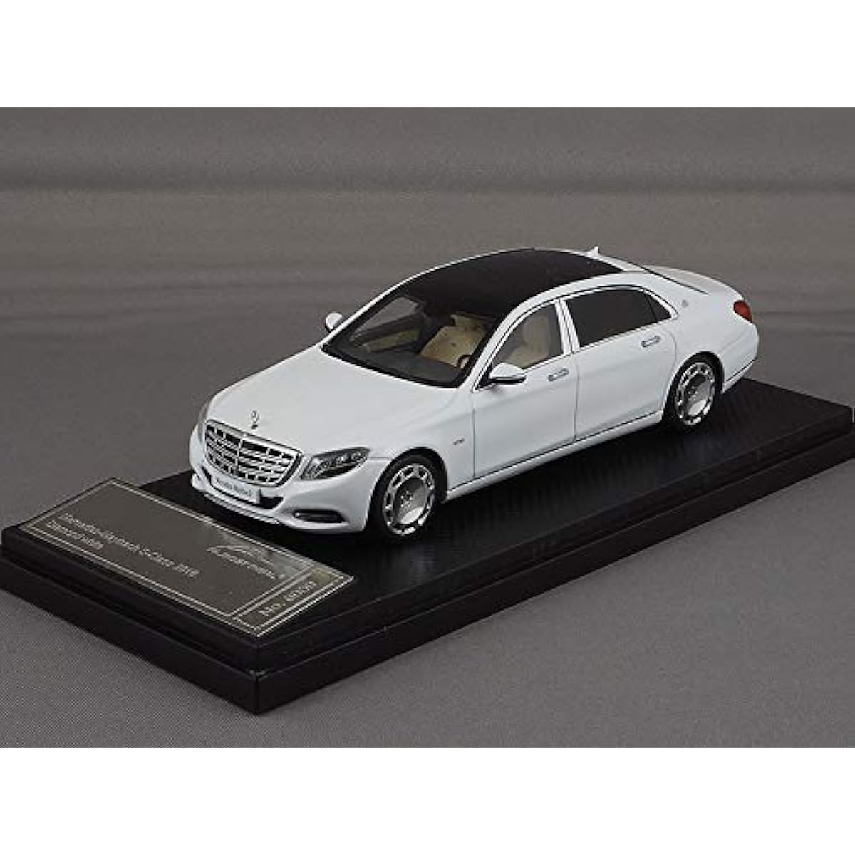 [Almost Real] Mercedes-Maybach S-Class - 2016 - Diamond White 1/43 scale finished product minicar 420102