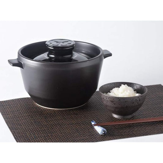 Hachiemon Kiln Aritayaki Rice Cooker ``Ultimate Rice Pot'' 2 Cups Open Fire/Microwave Safe Ceramic Rice Cooker Made in Japan *Applied to the Patent Office