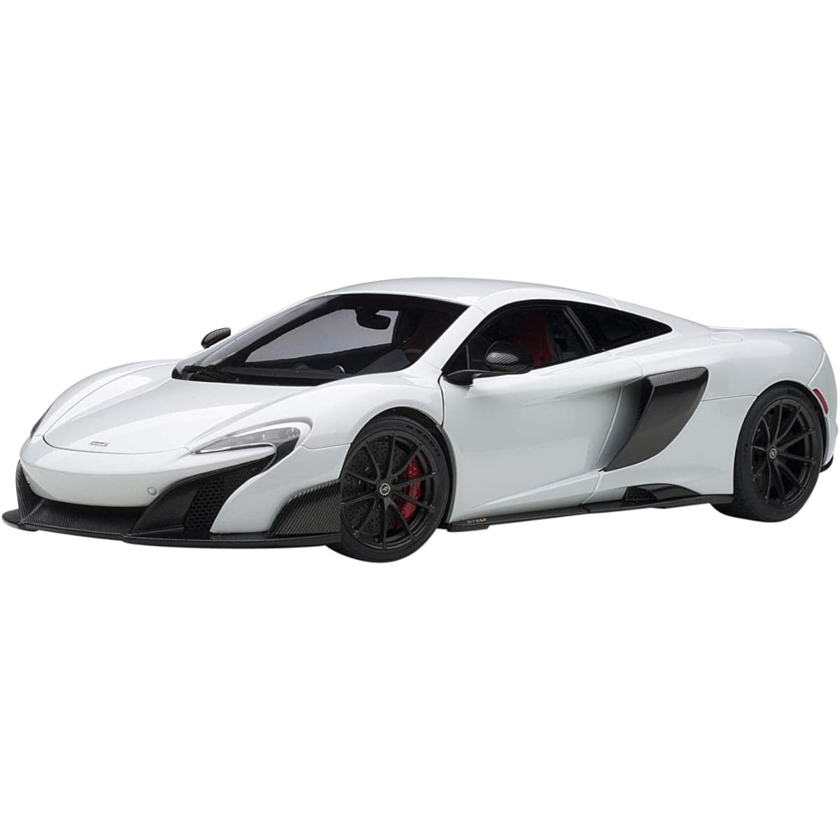 AUTOart 1/18 McLaren 675 LT Metallic White Finished Product