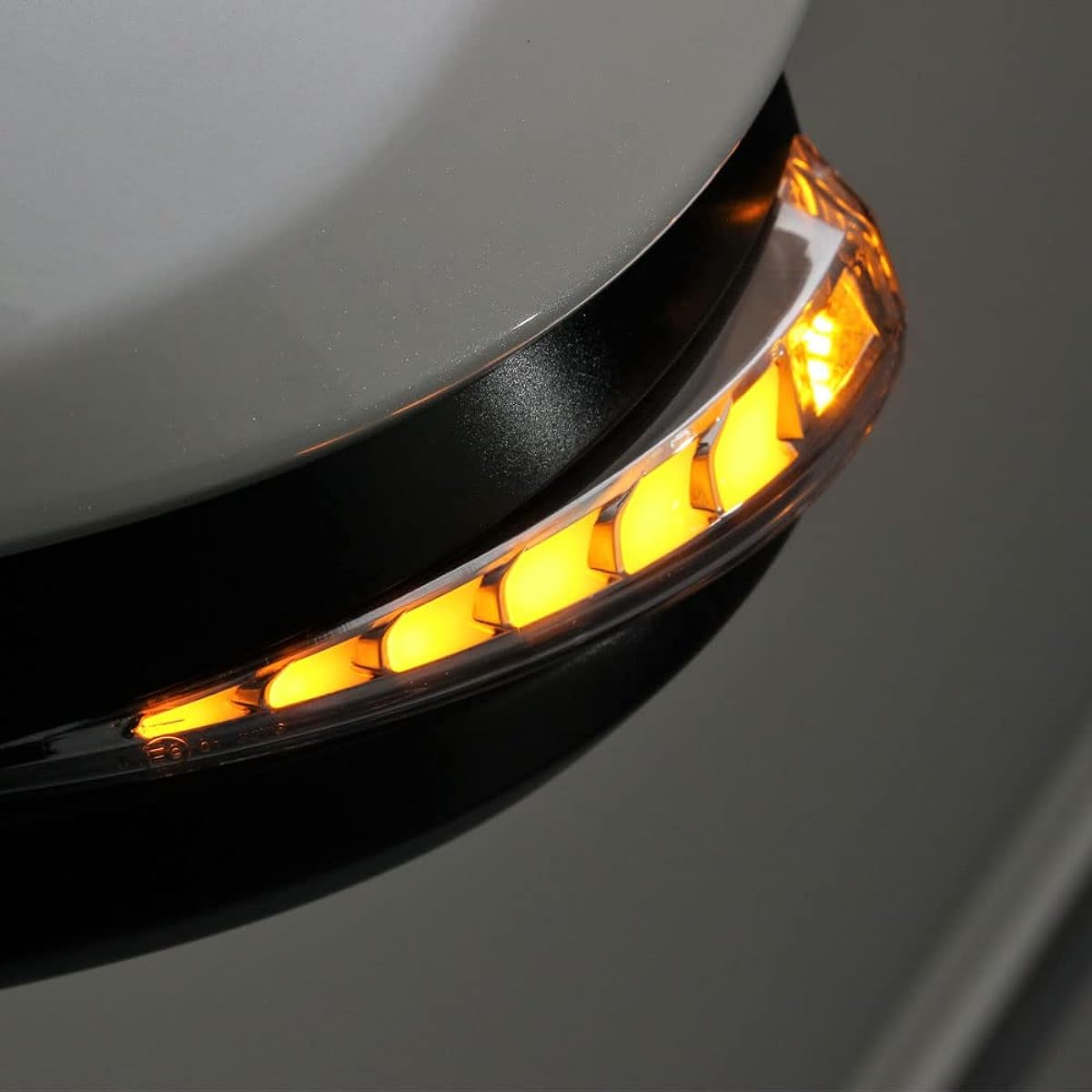 Noah Voxy 80 Series Esquire Flowing Sequential Door Mirror Turn Signal Blue LED Toyota Parts AVEST