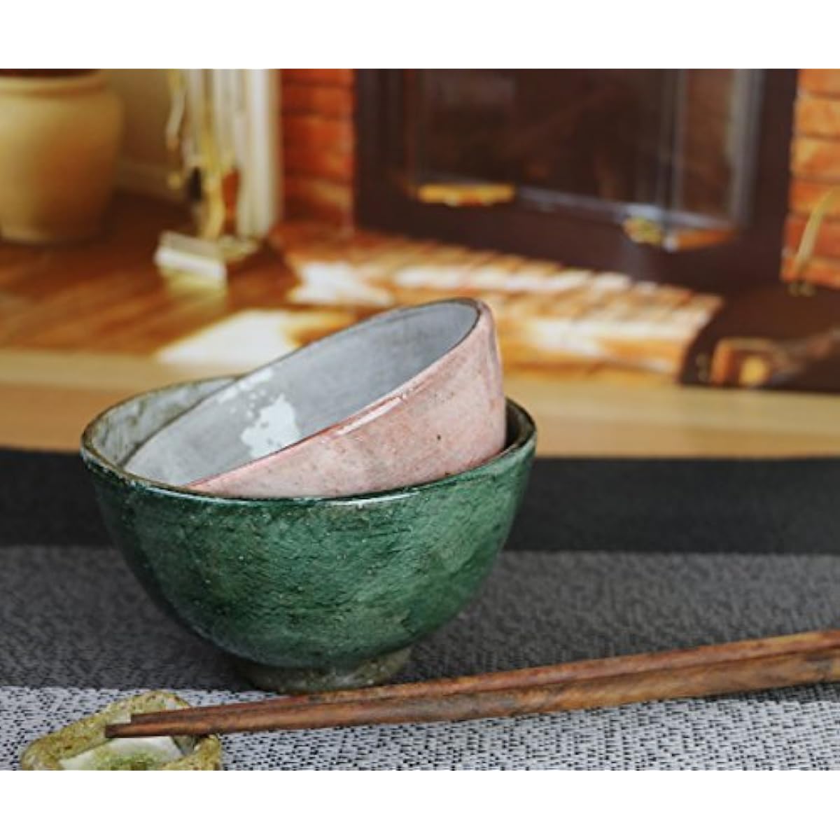 Shigaraki ware couple rice bowl rice bowl [pine needle/peach flower bowl set w909-05_909-06] couple pair couple Shigaraki ware pottery pottery tableware rice bowl rice bowl fashionable gift present gift
