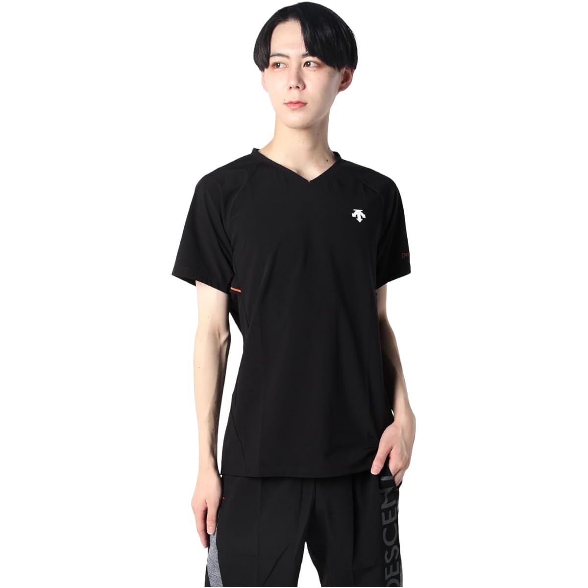 [DESCENTE] Volleyball Shirt, T-Shirt, Short Sleeve Practice Shirt, Practice Wear, Stretch, D Slit Cut, Sweat Absorbent, Quick Drying, Worn by Yuki Ishikawa