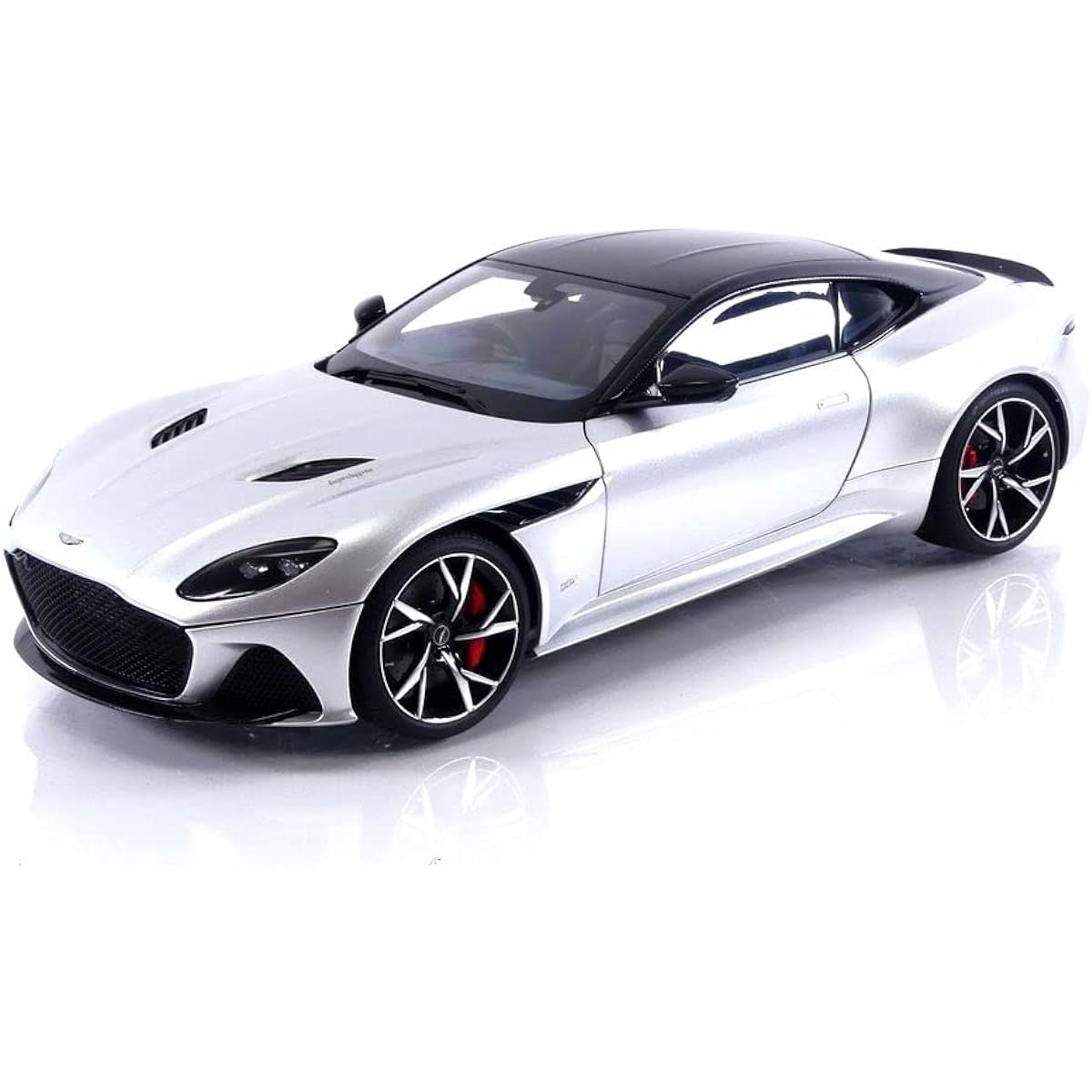 AUTOart 1/18 Aston Martin DBS Superleggera Metallic Silver/Carbon Black Roof Finished Product 70298