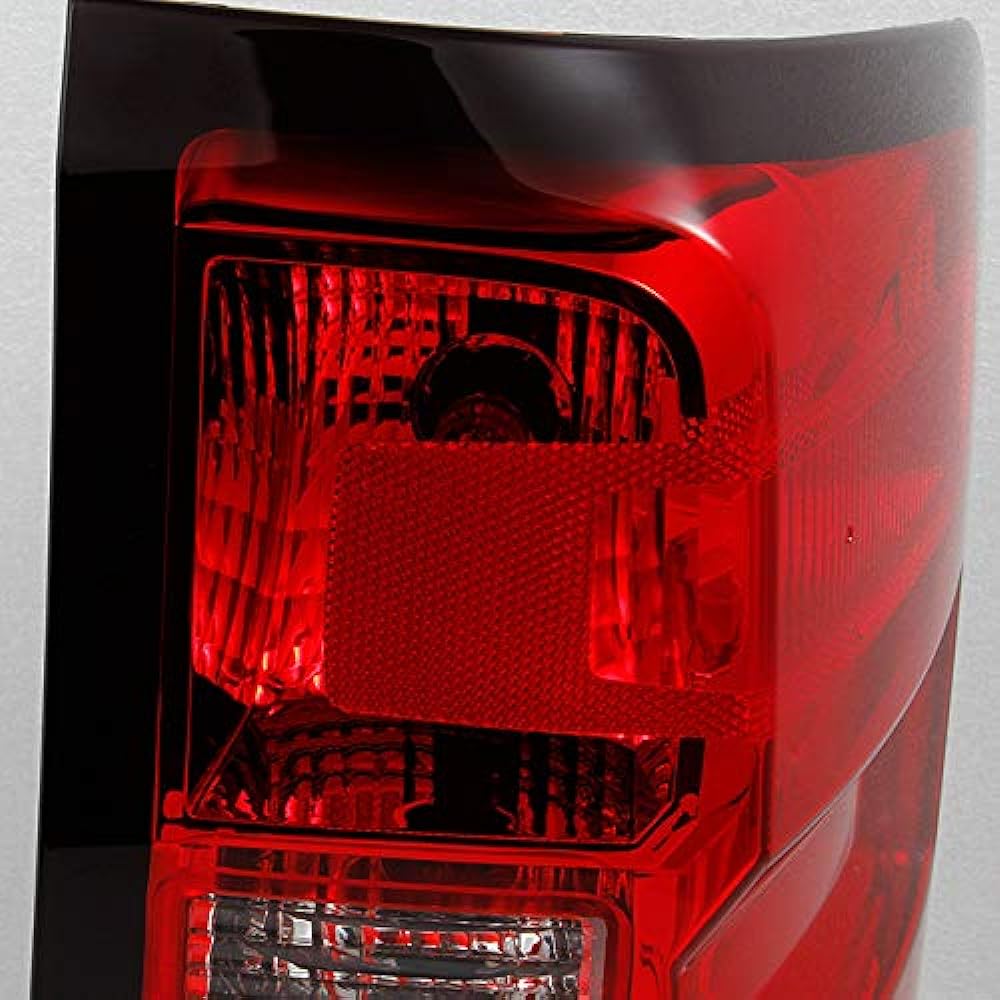 14-15 Chevrolet Sylbalard 1500 2500 HD 3500 HD Pickup Track Red Clear Penice Right Tail Light Replacement