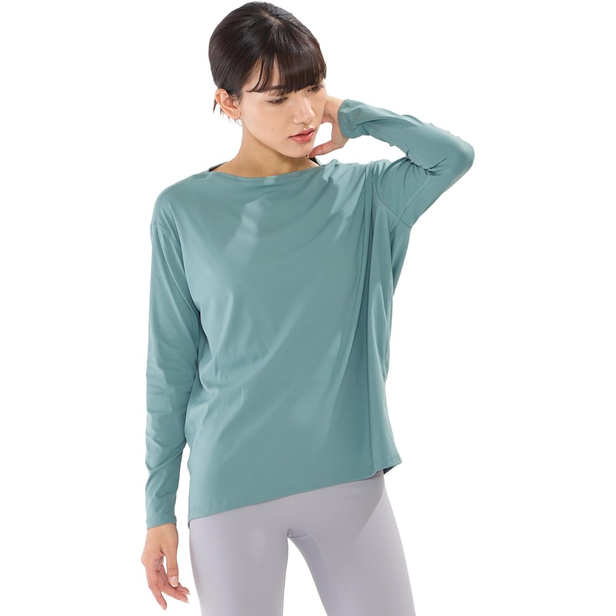 [ZEN WEAR] Supervised by instructors, yoga wear for ultimate comfort and ease of movement, tops, long sleeve t-shirts, women's sports, body cover, gym wear, training wear, long length, sweat absorbent, quick drying