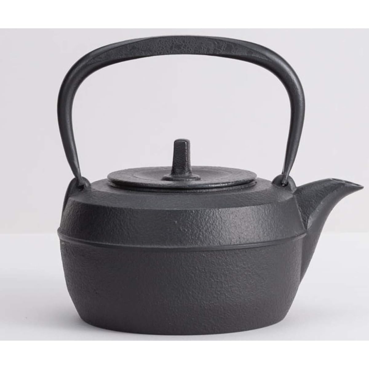 Iwachu Iron Kettle Kettlebaum IH Compatible Black Baked (Kamayaki) 1.1L Nanbu Ironware 11722