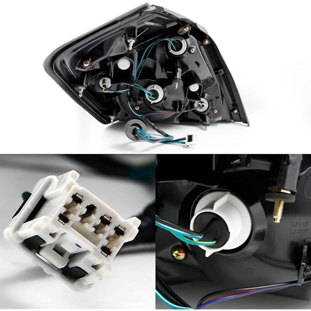 2007- 2012 Altima 4 Door Sedan Chrom Tail Light Tail Lamp Lamp Ramp Driver Configures on the left assembly.