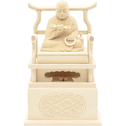 Kurita's special Buddha statue [High Priest] Kobo Daishi seated statue 2.0 dimensions (total height 17cm, total width 11.5cm, depth 8.5cm) recording stand High quality wood carving made of cypress wood 15292