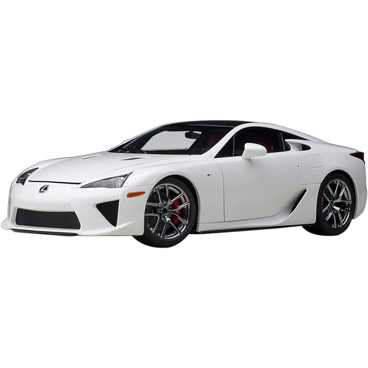AUTOart 1/18 Lexus LFA (Whitest White/Black Carbon) Completed Product
