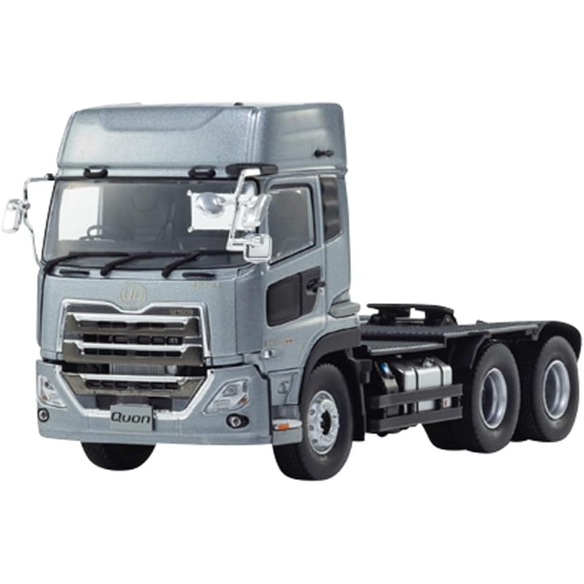 Kyosho Original 1/43 UD Quon GW 6 x 4 Tractor Silver Finished Product