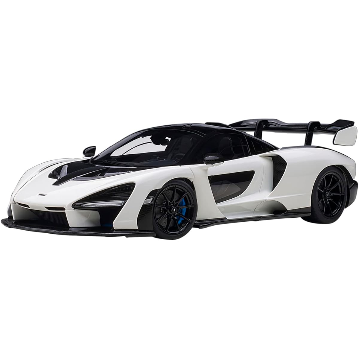 AUTOart 1/18 McLaren Senna White Finished Product 76075