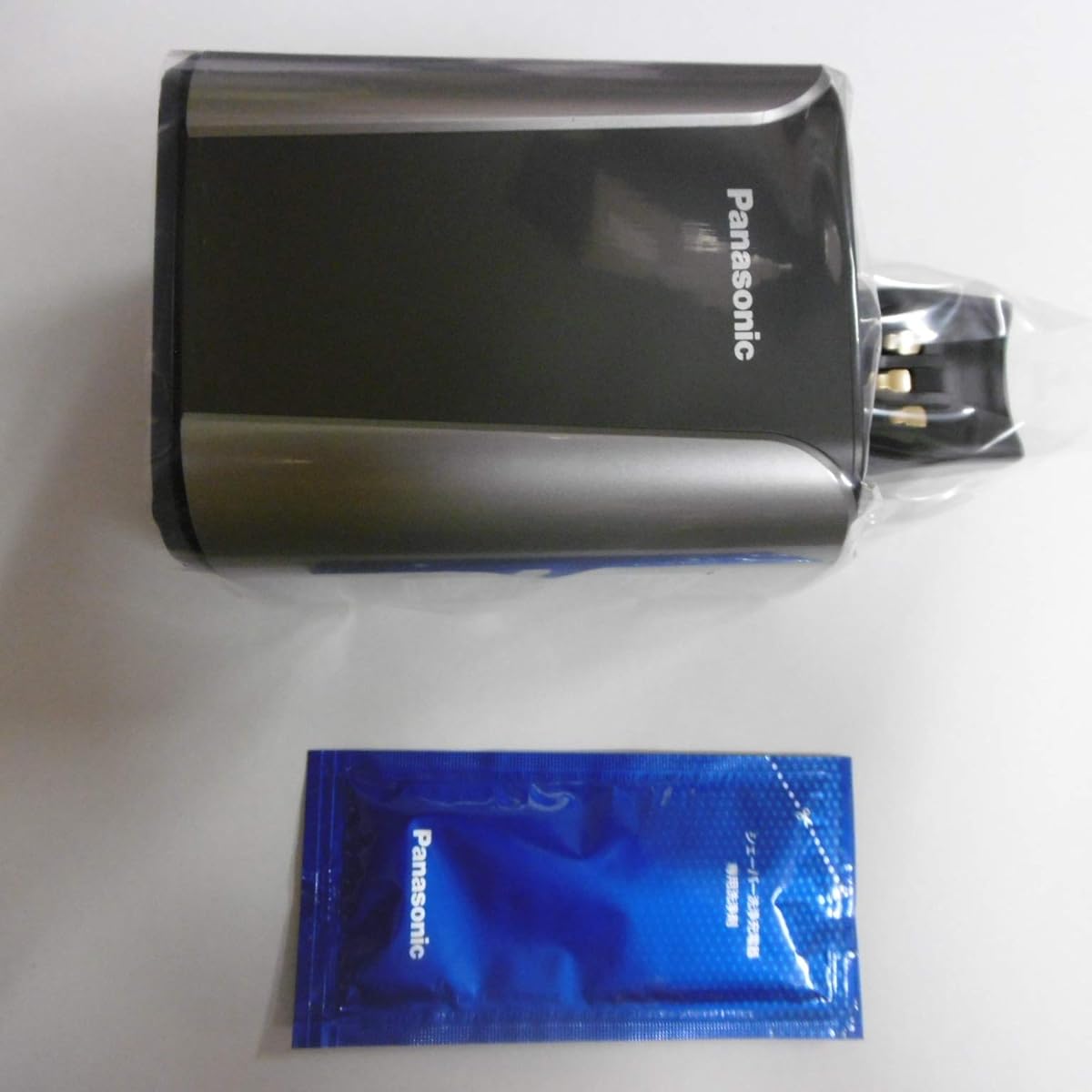 [Stock] Panasonic Men's Shaver Lamb Dash Cleaner Body ESLV9ZK4217 Rechargeable Mixed Color