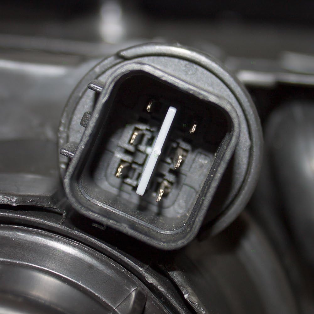 Hyundai 92102-0A000 for passenger headlight headlamp replacement