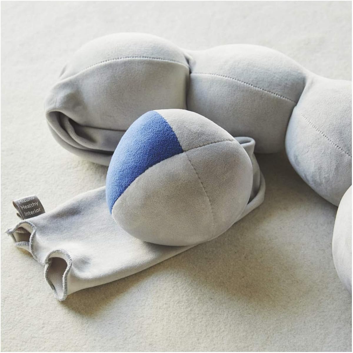 MIZUNO Healthy Interior Dumbbell Ball Bollet Cunk Health Training Equipment Design that blends in with your interior Neck, Shoulders, Back Cover/5 Balls Beige C3JHI001
