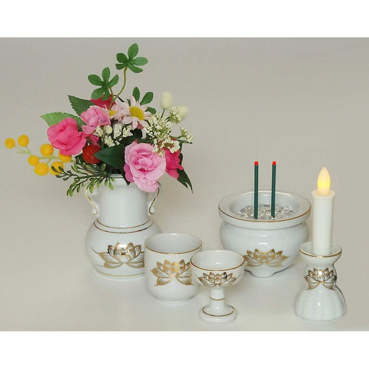 [Hualien] Domestic ceramic Buddhist altar fittings Sky 5 pieces Timer type LED combination ◇ LED candle LED incense stick with Buddha flower and 3A natural crystal ◇ 10 minutes automatic light off (platinum lotus)