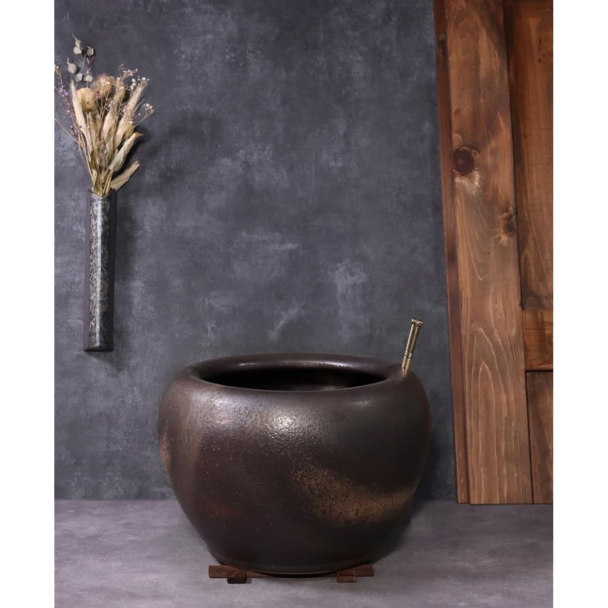 Shigaraki ware brazier [hi-0003 sand glaze gold color (with chopsticks, trivet, ash, burnt cedar stand)] Shigaraki ware pottery Japanese style interior ashtray hibachi