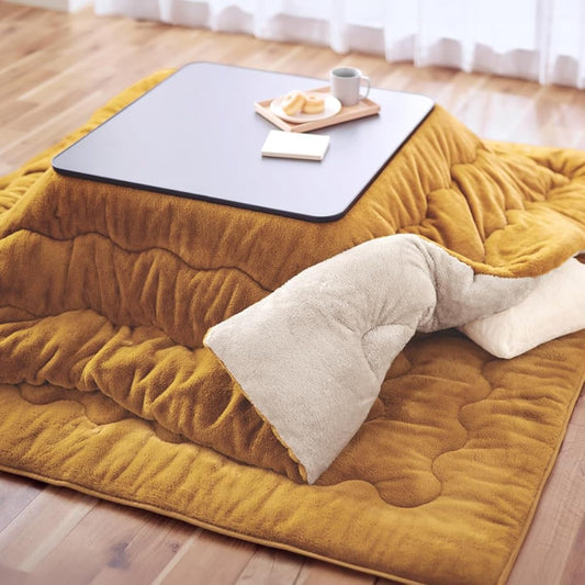 Iris Ohyama Kotatsu Futon Square 190 x 190 Fluffy and fluffy like sheep's wool Surprisingly voluminous Extra thick Kotatsu comforter Two types of texture Reversible type Heat-storage cotton keeps you warm Feels like being wrapped around your skin Can be
