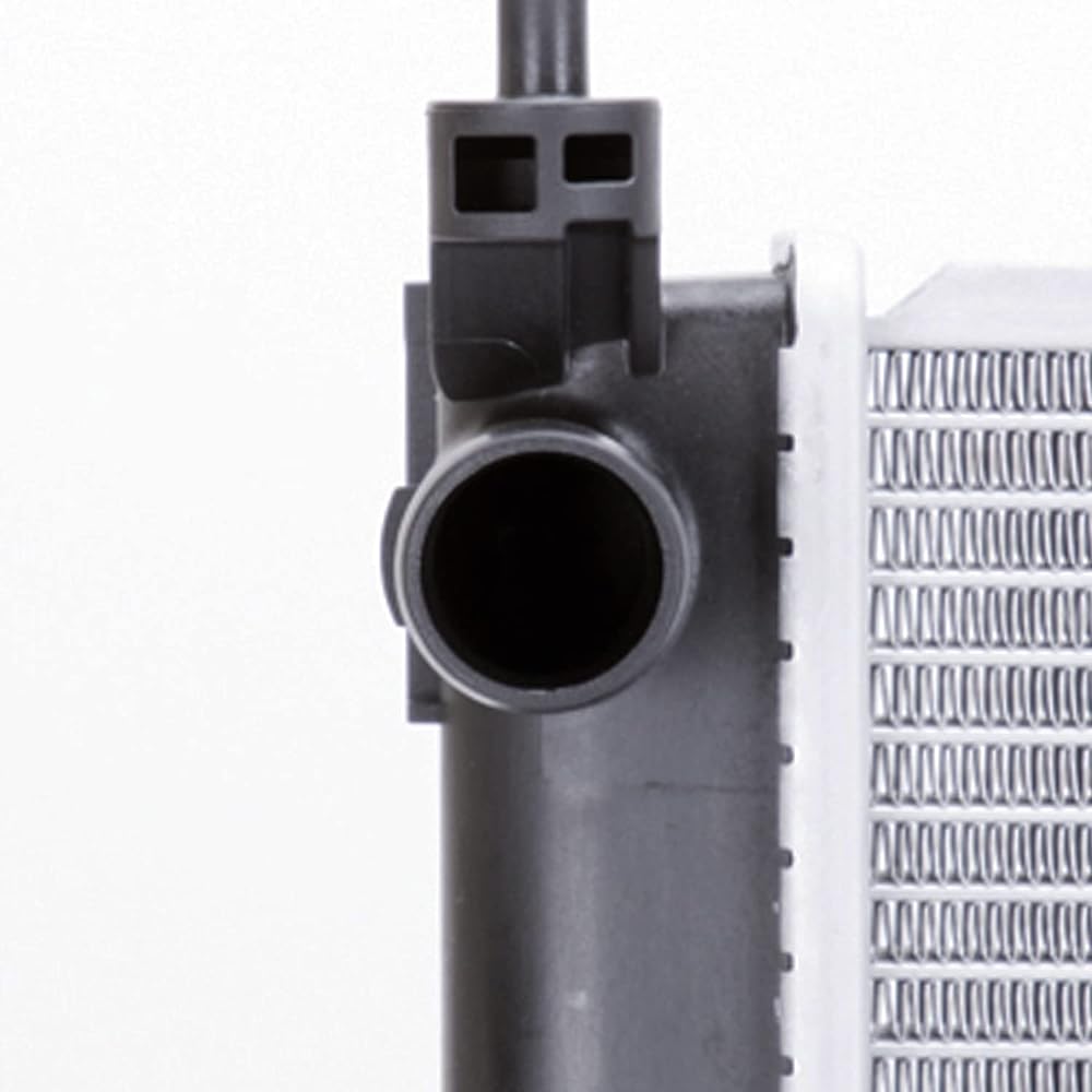 TYC 13303 Radiator 2012-2019 Nissan Versa compatible