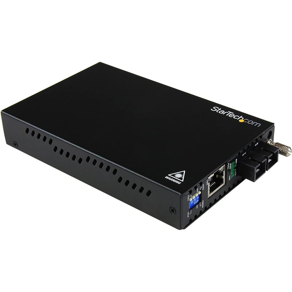 StarTech.com Gigabit Ethernet Optical Media Converter Multimode Support Up to 550m Extension RJ-45 (Female) to Fiber Optic SC Duplex (Female) ET91000SC2