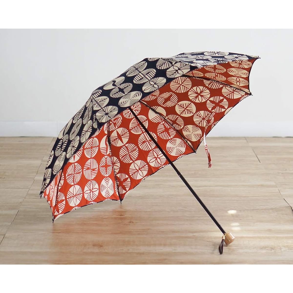 Made in Japan Isago Pattern Folding Umbrella 50cm For Both Sunny and Rainy Days Women's 2 Tier Folding Umbrella Furoshiki Japanese Pattern UV Protection Komiya Shoten