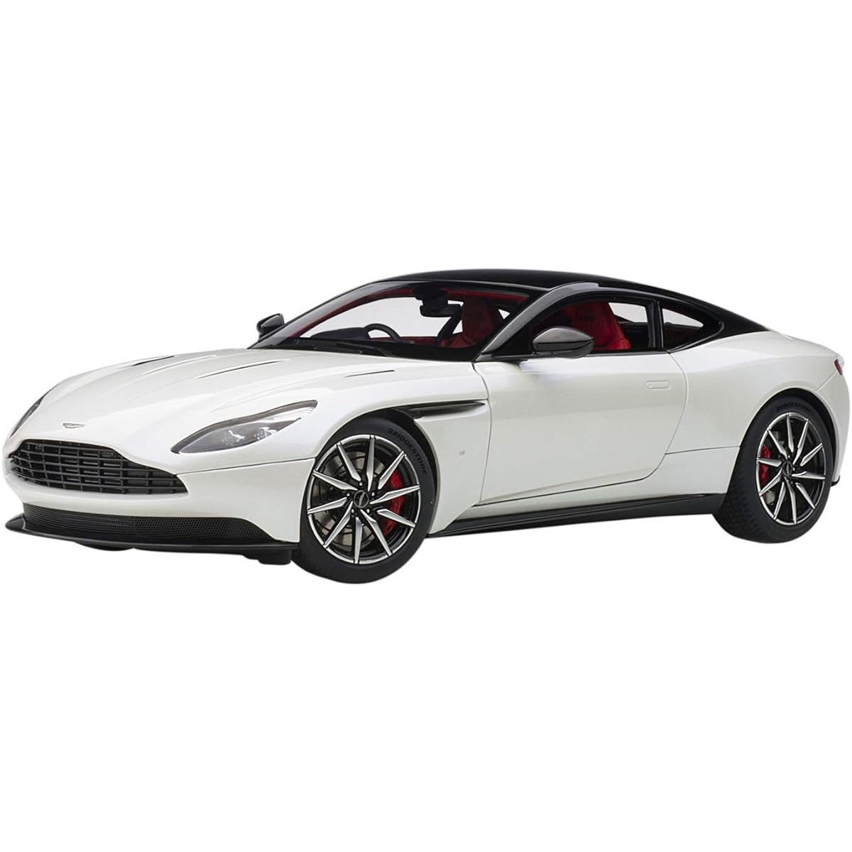 AUTOart 1/18 Aston Martin DB11 Metallic White Finished Product