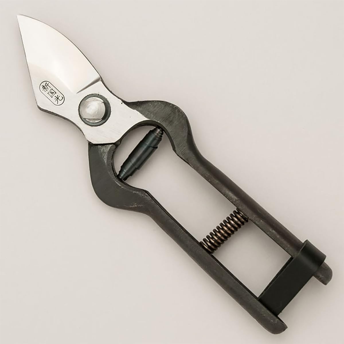 Tohoku cutlery Shinkunimitsu pruning shears, emotional type