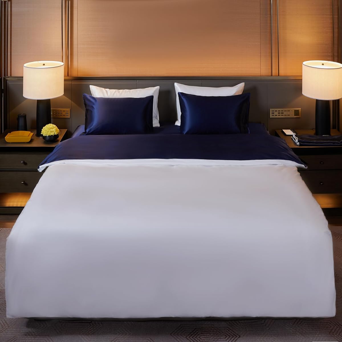 Utukky Silk Duvet Cover, Silk Duvet Cover, 210 x 230cm, 100% Natural Silk, Duvet Cover, Bedding Cover, Washable, Skin-friendly, Reduces sleeping habits, Anti-static, Washable, Suitable for all seasons (Ice Blue King)