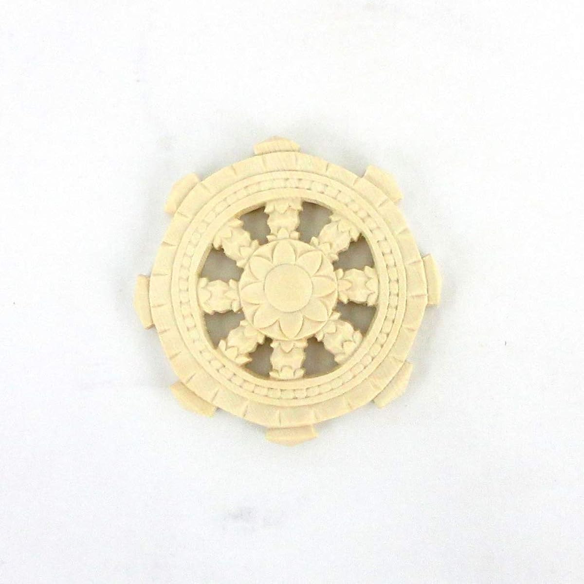 Kurita's special Buddha statue [Dharma instrument] Dharma wheel (10 cm in diameter) double-sided carved cypress wood Buddhist altar fittings 28049