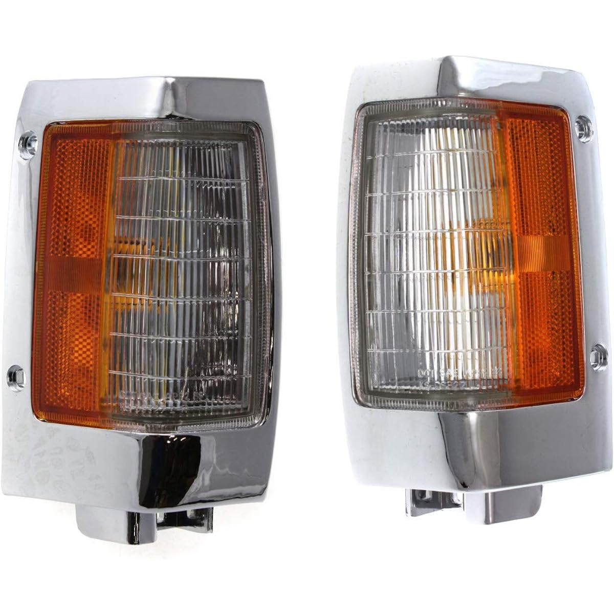 Nissan Pickup Side Marker Light Assembly 1990-1997 Driver seat and passenger side chrome