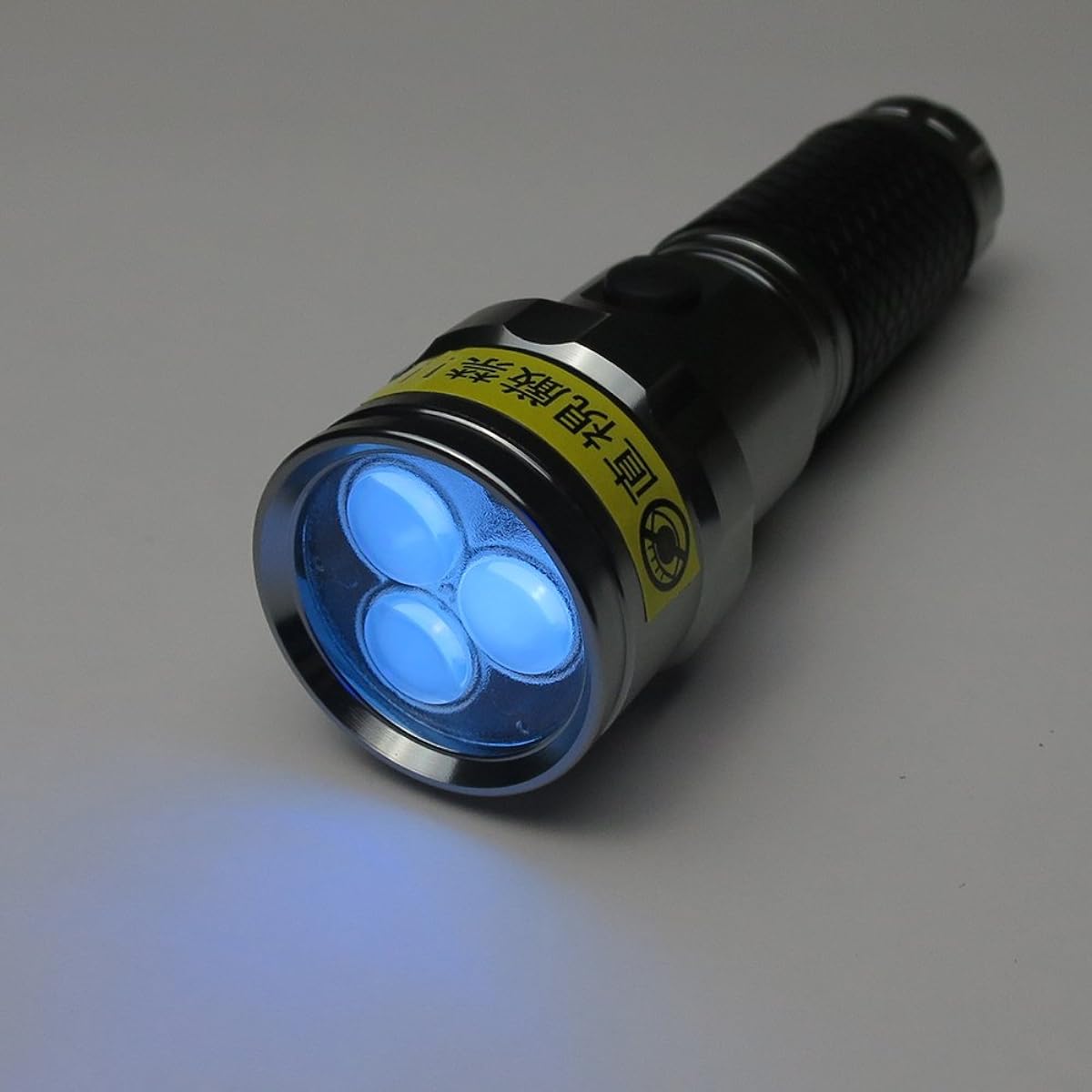 Kontec PW-UV343H-02 3-light power black light equipped with UV-LED manufactured by Nichia Chemical Industry Co., Ltd. [Practical lighting 20 hours]