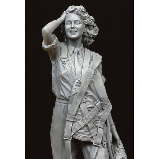 Life Miniature 1/12 World War II Royal Air Force ATA (Air Transport Reserve Unit) Female Pilot Atta Girls Resin Kit LM-12002