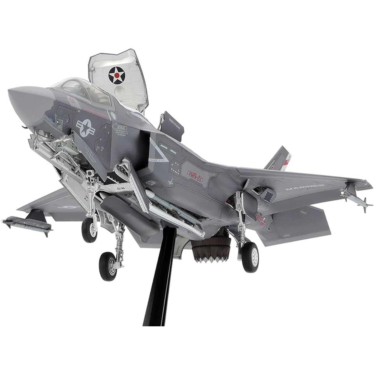 TAMIYA 1/48 Masterpiece Series No.125 Lockheed Martin F-35B Lightning II Plastic Model 61125