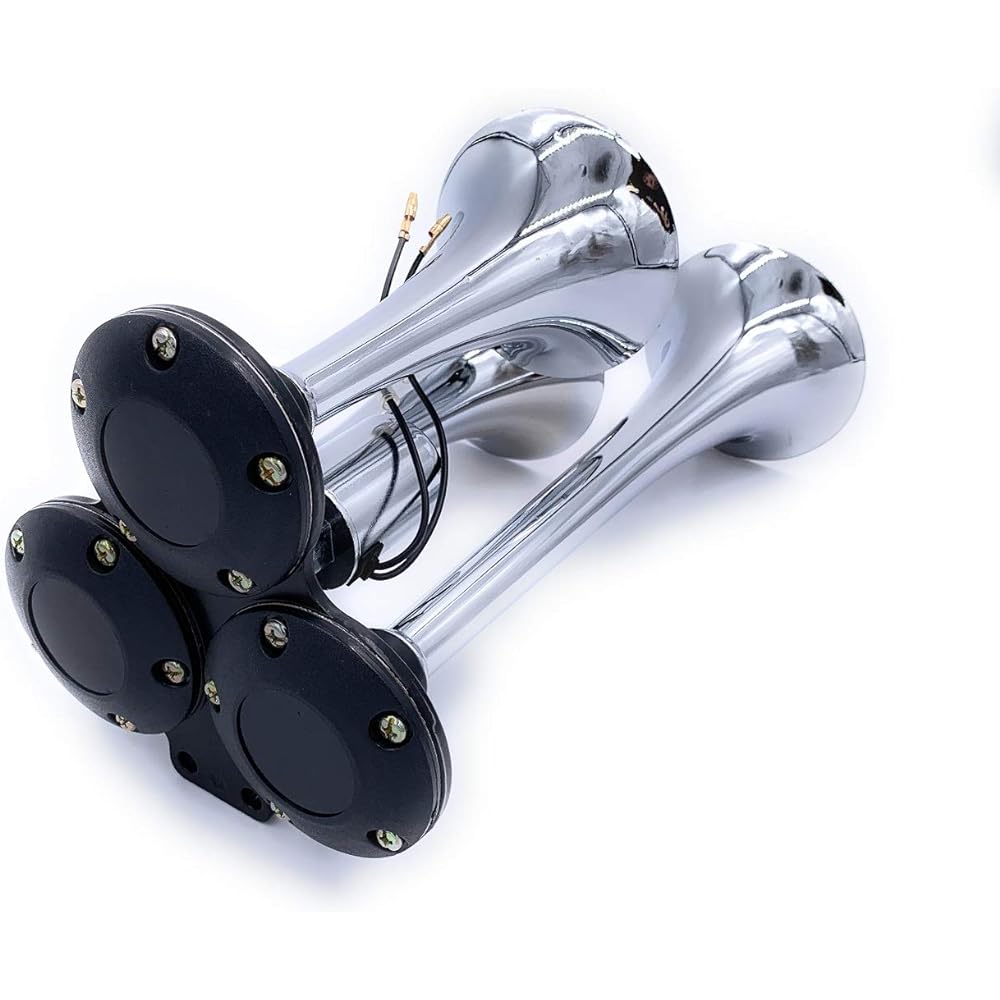 Triple Yankee Horns 11.8 inches (300 mm) for 24 V Tracks: The heavy chords of the triple horn are a must-see! The thick sound quality of the two trumpets at the same time