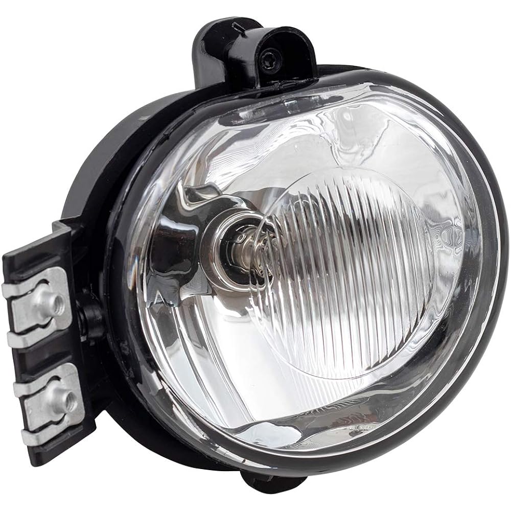 Autoandart replacement driver fog light assembly 2002-2008 1500 Pickup truck compatible 55077475AE