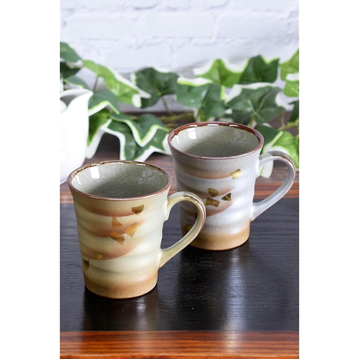Kutani ware pottery pair mug gold and silver