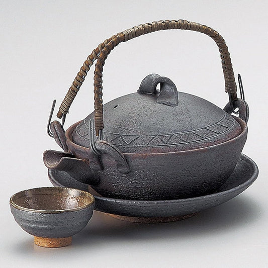 Nanban flat-shaped clay pot bug (Shigaraki ware) [300cc 850g] [Dobin bug] Open fire OK Earthenware | Restaurant, Inn, Japanese tableware, Restaurant, Stylish, Tableware, Commercial use