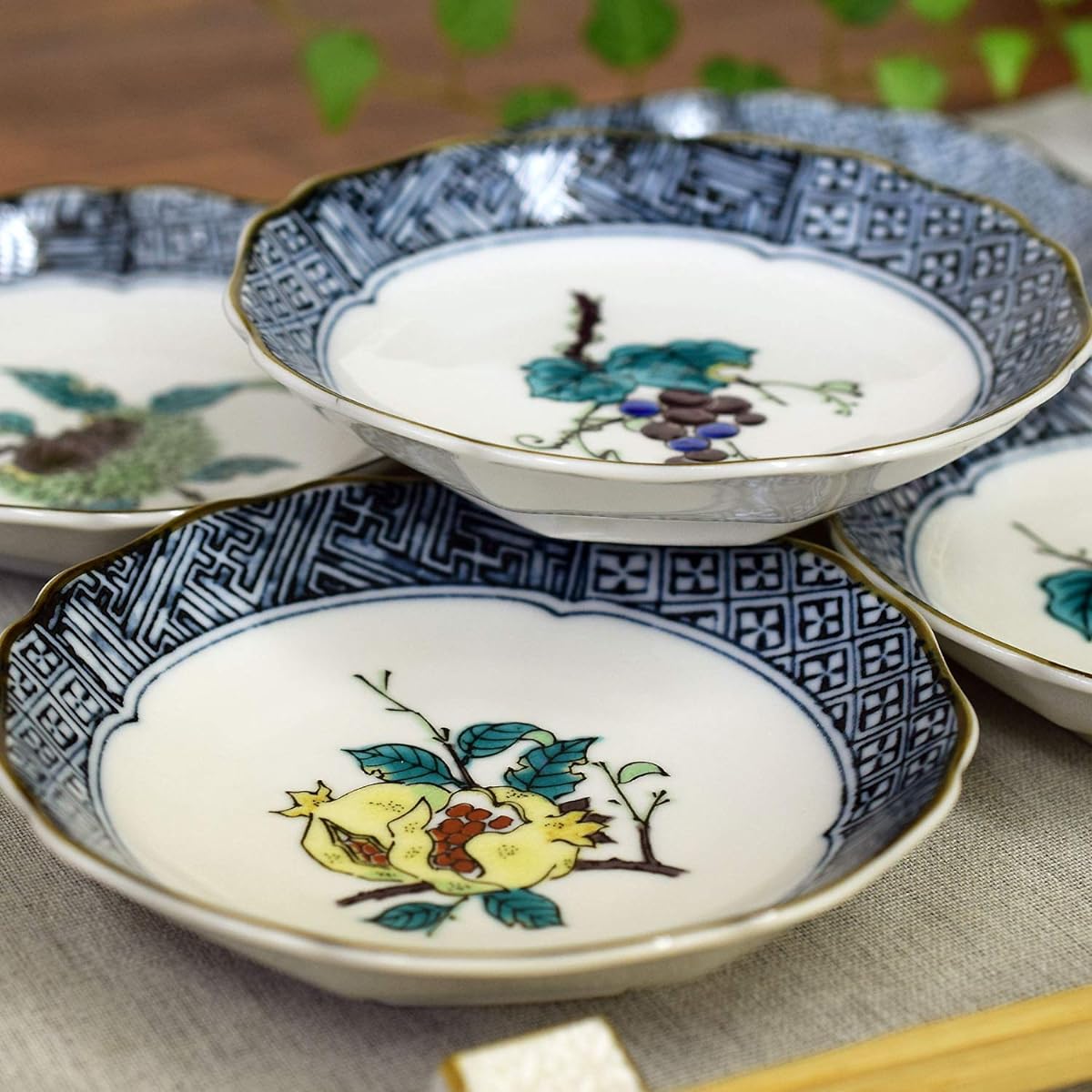 Plate Set, Stylish Tableware, Kutani Ware, Small Plates, Set of 5, Fruit Pictures, Pottery, Japanese Tableware, Serving Plate, Made in Japan