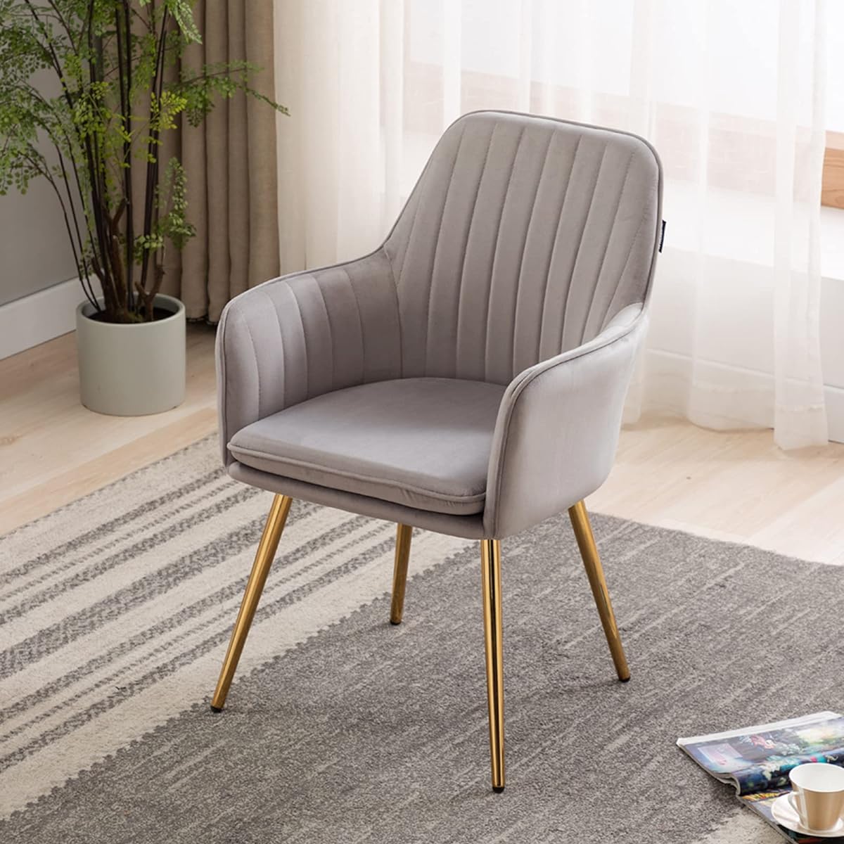 Altrobene Dining Chair with Arms, Stylish Scandinavian Chair with Gold Legs, Velvet Dresser Chair, Cafe Bar, Home Office, Restaurant, Office Chair, Desk Chair, Computer Chair, Makeup Chair, Gray