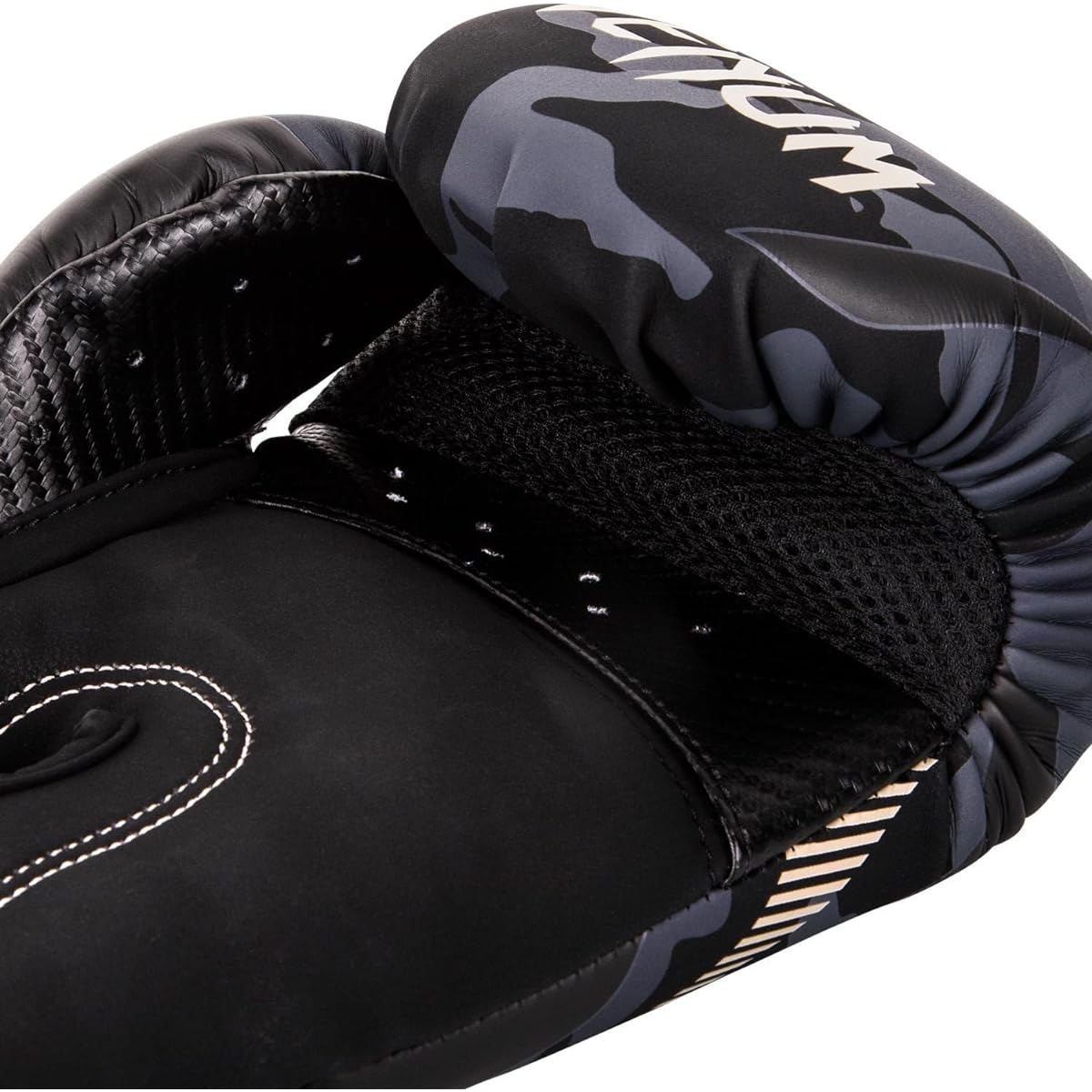 VENUM Boxing Gloves Impact - Impact (Dark Camo/Sand) / Boxing Gloves (8oz)