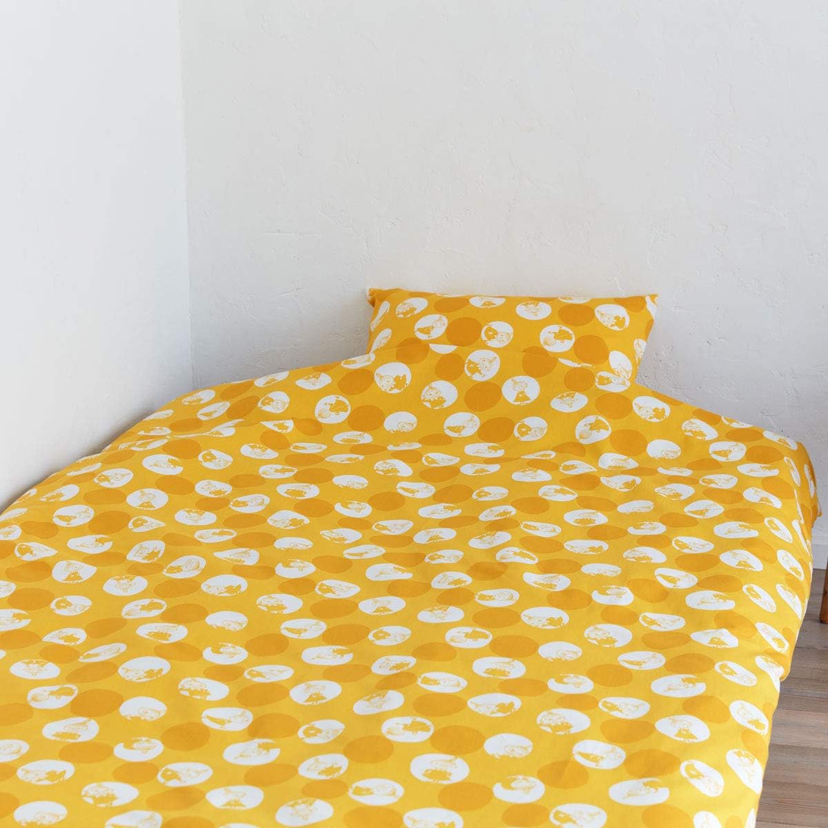 Quarter Report (MOOMIN) Moomin Duvet Cover Single Polka Dot My Yellow Approx. W150 x H210cm Comforter Case Sold Separately (Zipper Type) [Made in Japan]