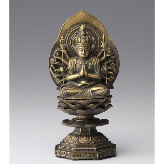 Buddha statue Thousand-Armed Kannon Bosatsu 15.5cm (old gold finish) Buddhist sculptor: Hideun Makita Original model (born in the Year of the Rat) Twelve Zodiac Guardians Takaoka Copperware