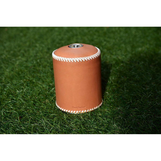 Roost Outdoors [Made with genuine leather] [Elaborate double stitching] OD can gas can cover (double stitch type) Gas can OD can cover leather Genuine leather 500 size case White string