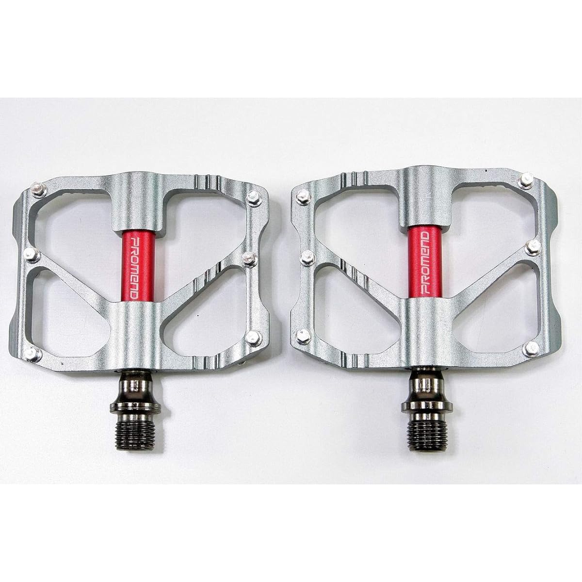 Lightweight 240g Chromoly shaft Cr-Mo 3 sealed bearings Compact design Flat pedal PD-R87 Gray PROMEND