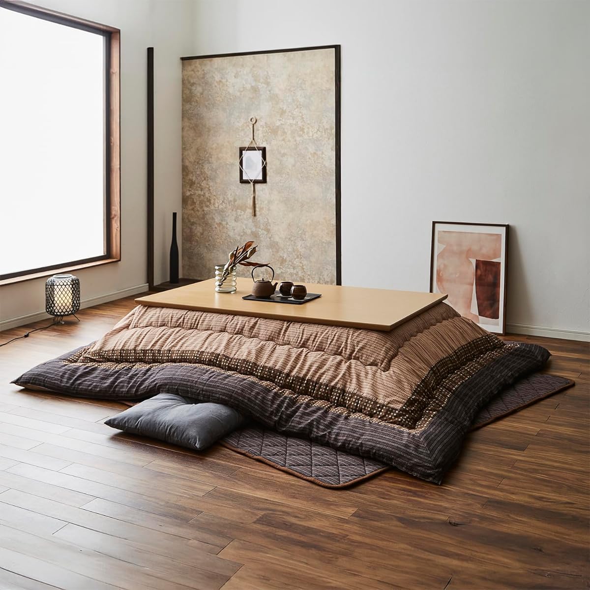 Ikehiko Yukari Fluffy and warm Kotatsu futon that creates an elegant atmosphere Rectangular 205x245cm Shijira woven fabric Brown Made of soft and warm filling Fluffy texture Calm colors Anti-slip treatment Anti-static electricity Washable Kotatsu futon R
