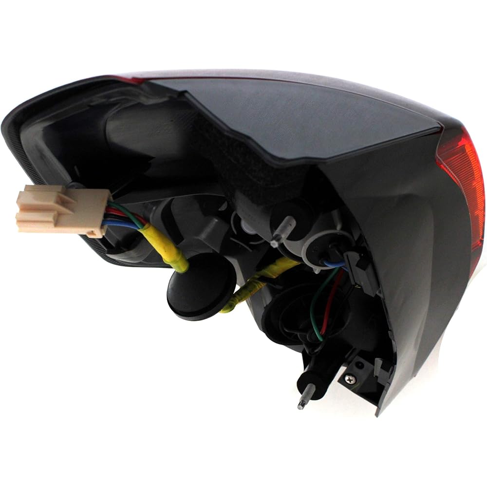 EVAN FISCHER Passenger seat side outer tail light SU2805103