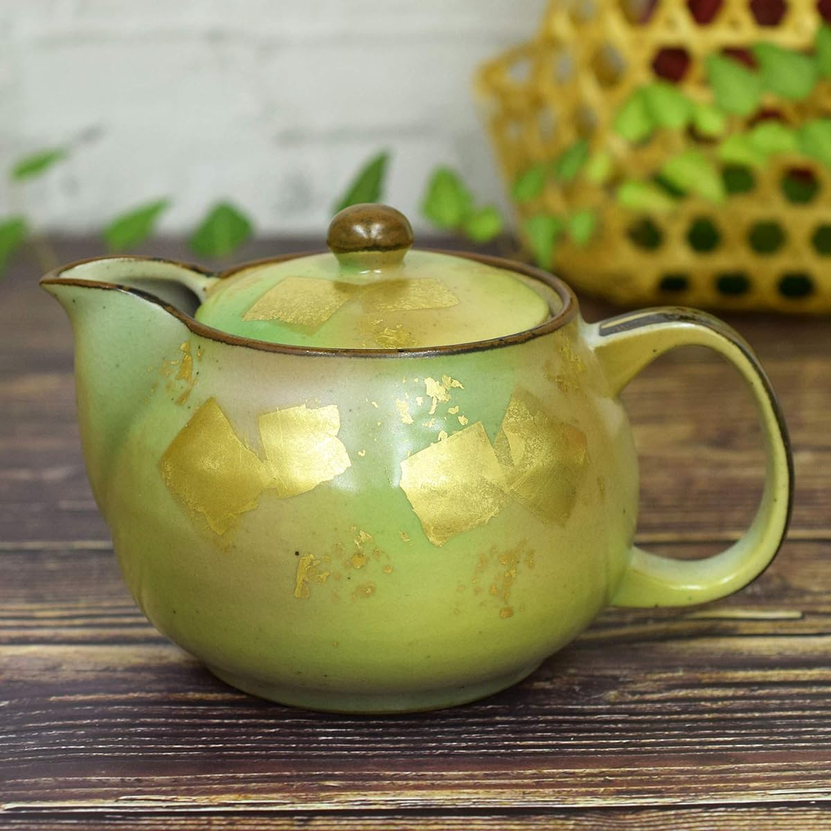 Teapot, Stylish, Kutani ware, Teapot, Colored Gold Leaf, Pottery, Japanese Tableware, Made in Japan, Comes with Tea Strainer Net