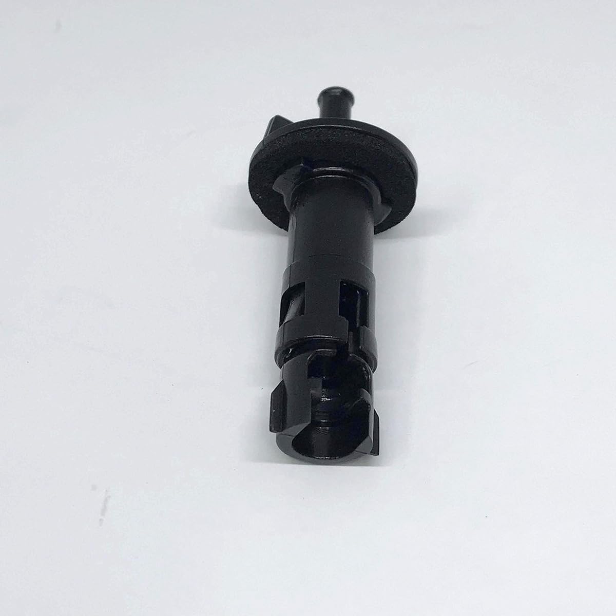 General Motors 96534241 Latch, F/TNK Fil Dr.