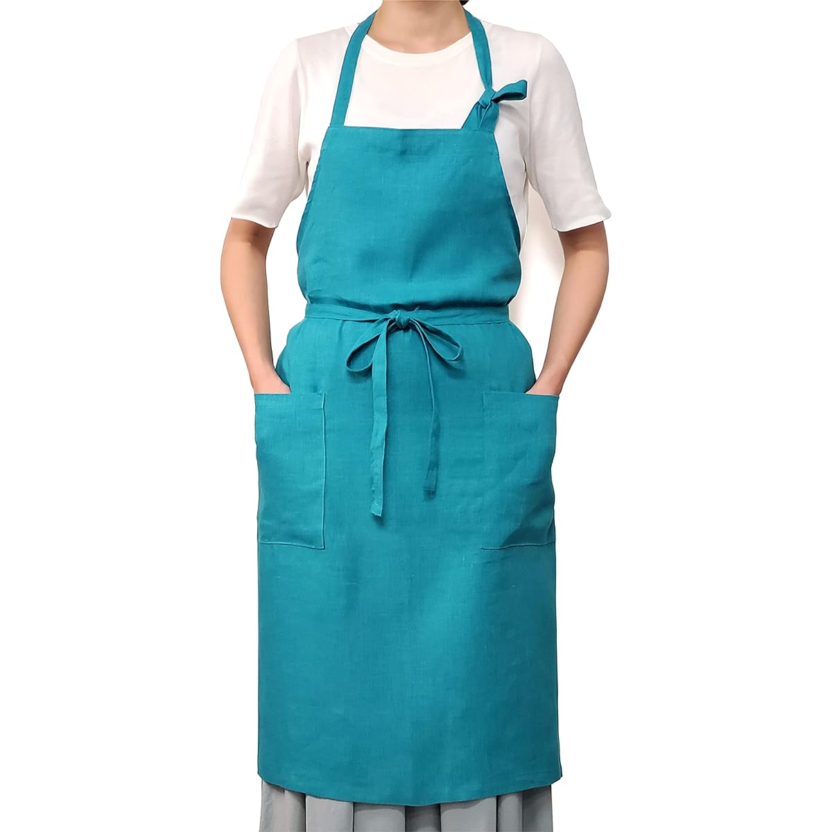 [LINEN & BASIC] Apron (Linen/Teal Blue) Easy to clean (no metal fittings/with pockets/string closure) Glossy and elegant Made in Japan (Total length 87cm / Width 105cm / Waist strap 80cm) Gift Present