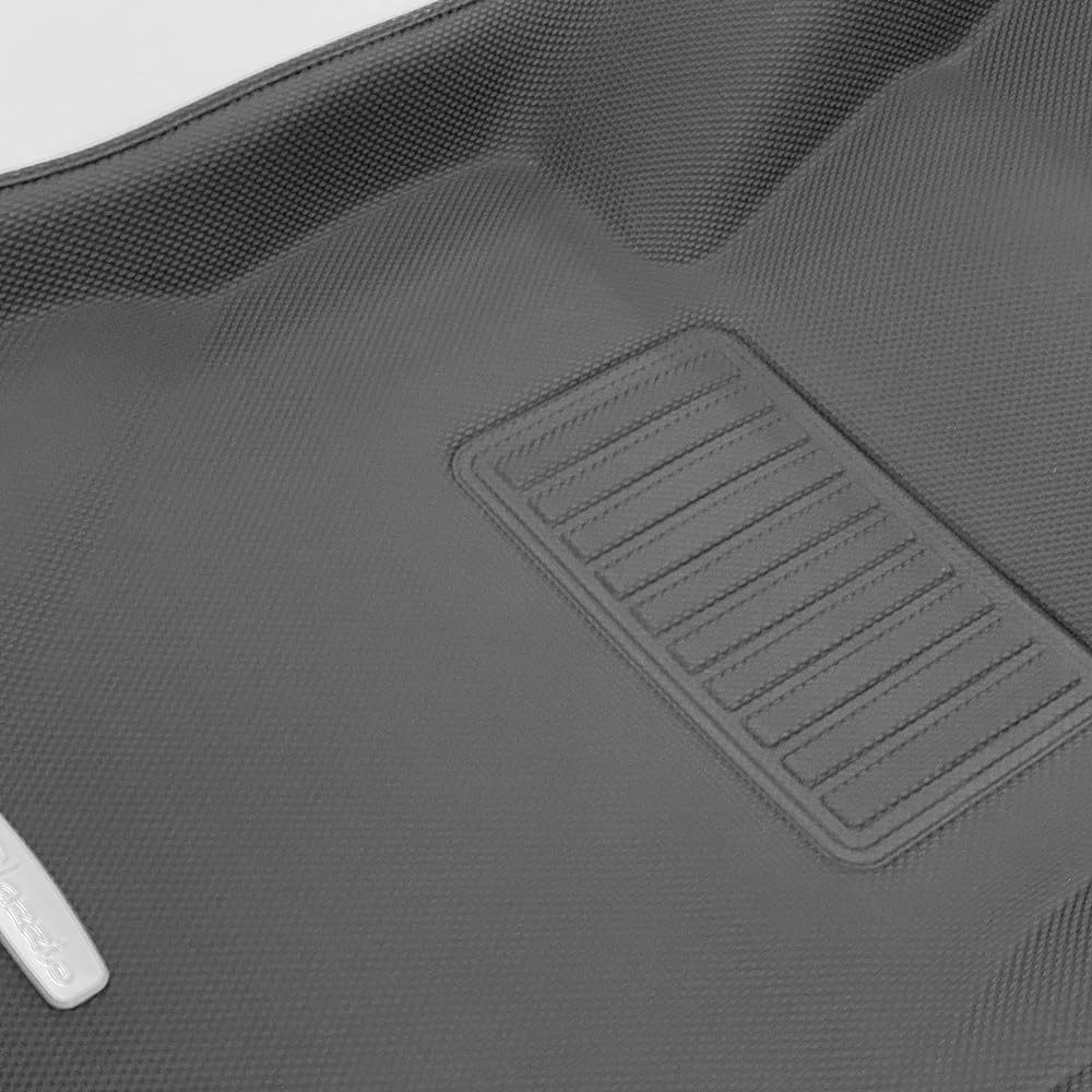 Clazzio Floor Mat 3D Type Set for 1 Hilux GUN125 H29/9~ NEW Rubber Type Black ET-1200 [5EETB1200K]